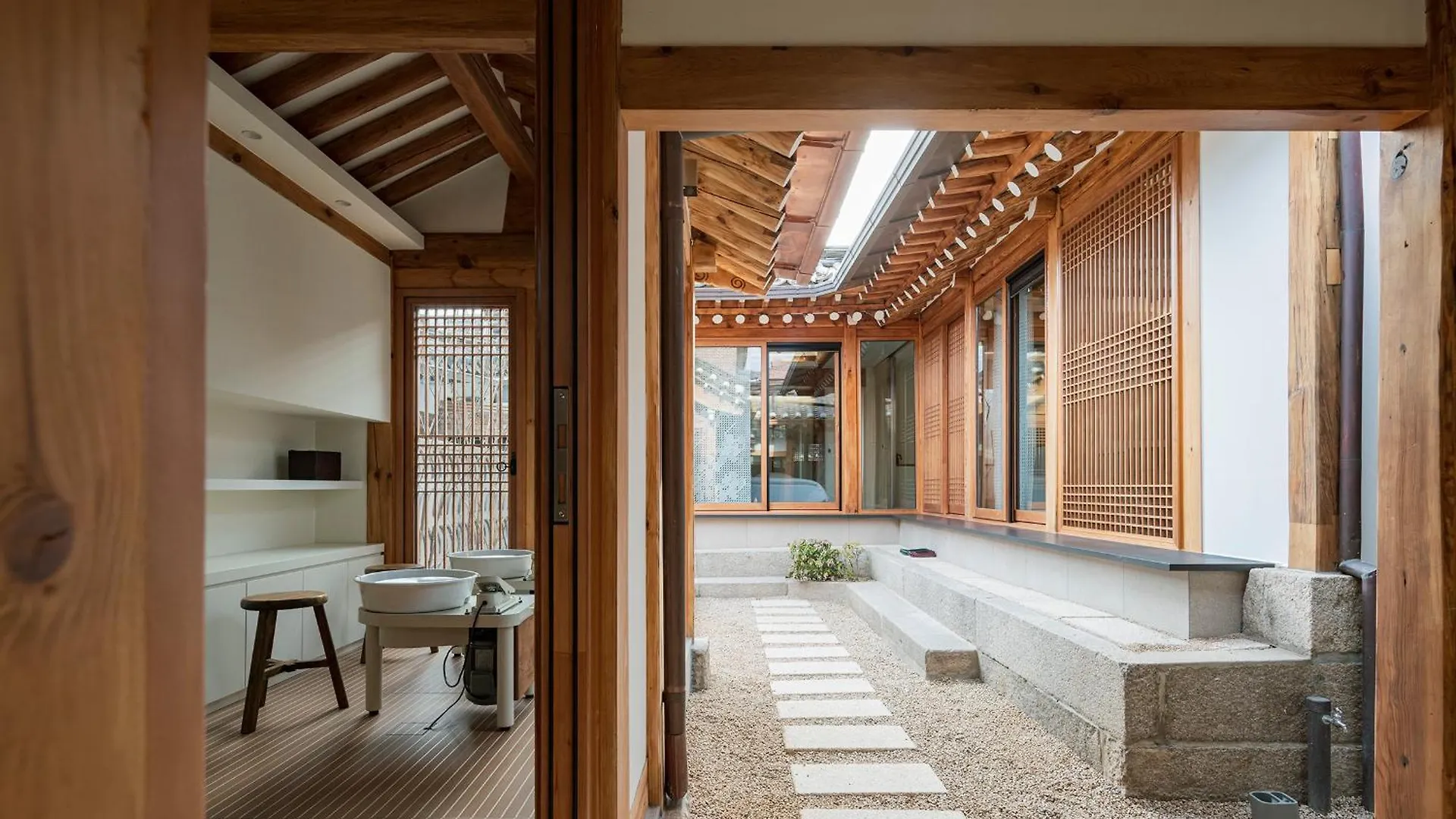 Nostalgia Hanok Hotel Seoul 5*,